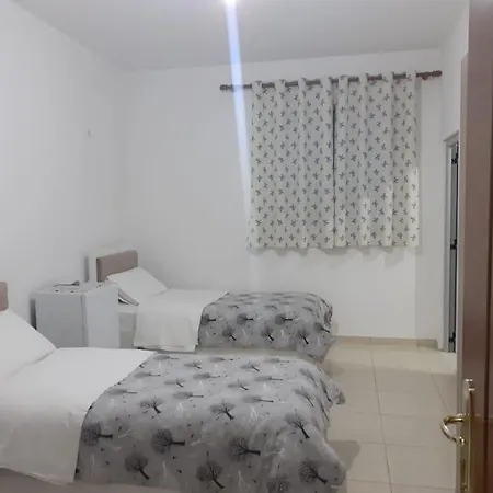 Lugina E Komanit
